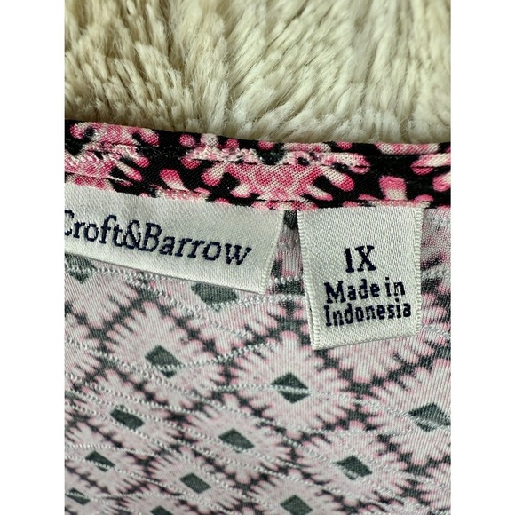 Croft Barrow NWT 1X tshirt, pink-black, curved hem, crew neck, brand new - Picture 4 of 13